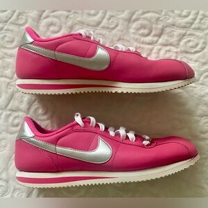 Nike Hot Pink Leather Silver Swoosh Cortez Women’s 9.5 EUC